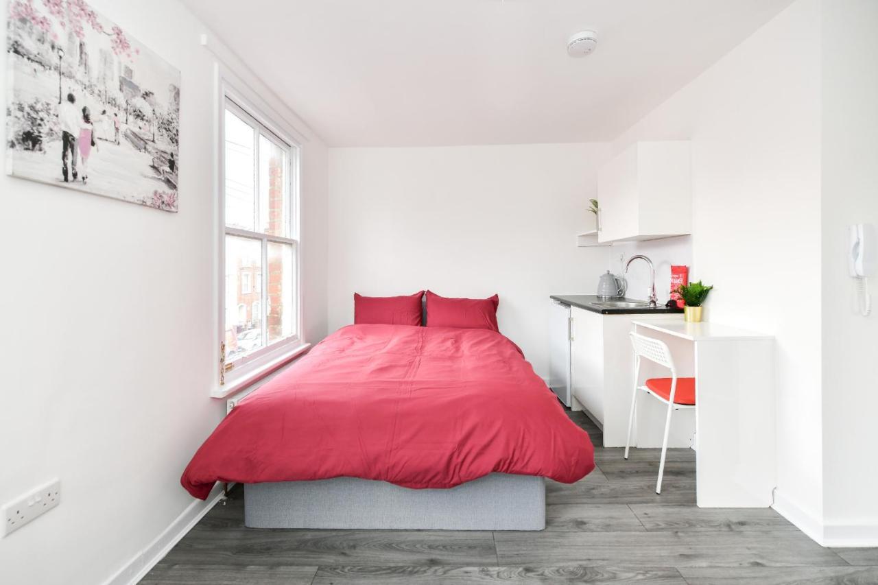 Waylen Street Suites Reading Extérieur photo