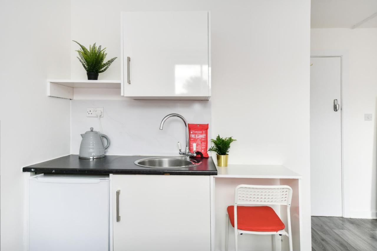Waylen Street Suites Reading Extérieur photo